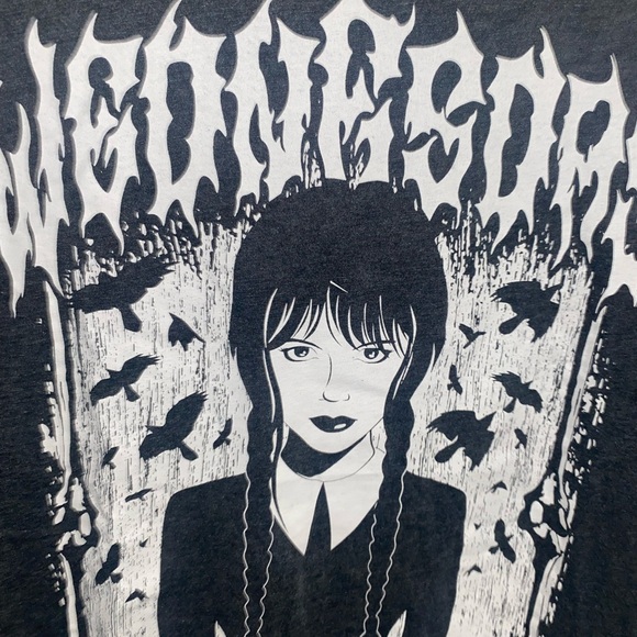 Wednesday tee - Picture 4 of 5